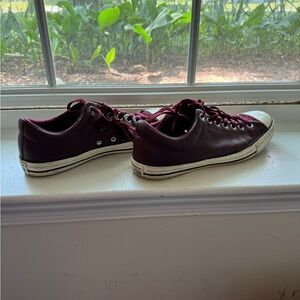 Burgundy leather ( look) low top Chucks